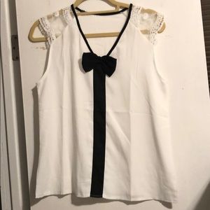 Black and White dress top size Medium brand new